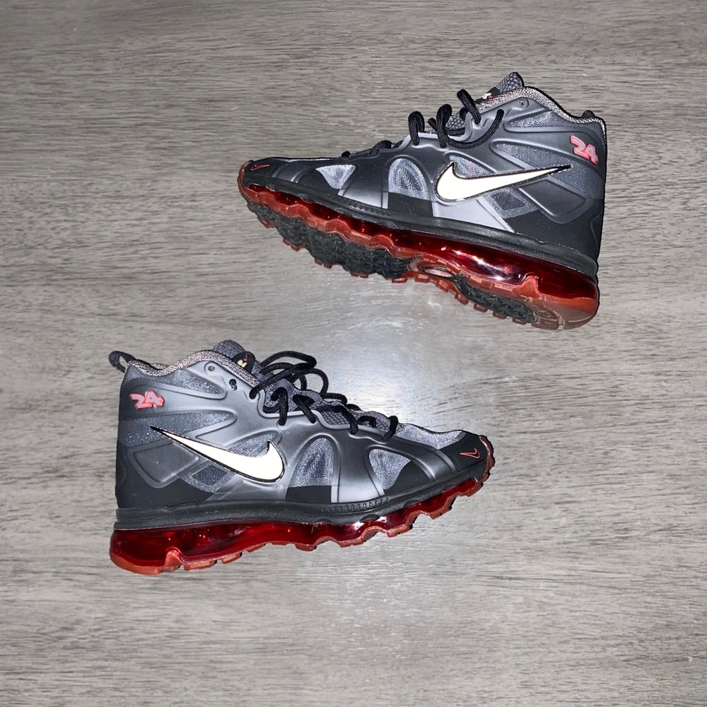 JR NIKE SHOES